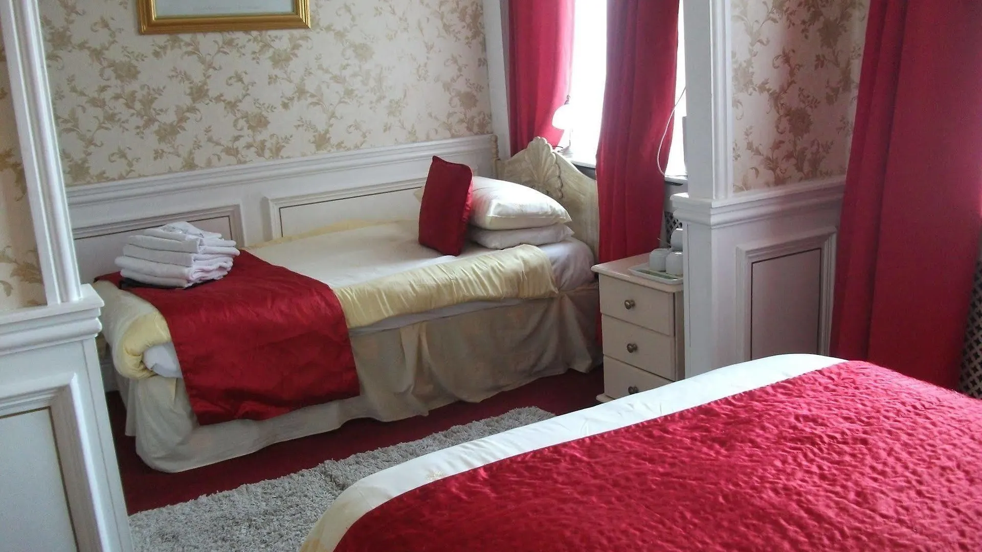 The Brema Hotel Blackpool Bed & Breakfast